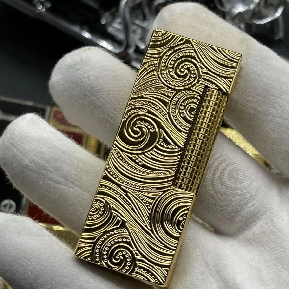 New Memorial Metal Drawing Vertical Stripes Luxury Tobacco Lighters Ping Sound Natural Lacquer Cigarette Smoking Butane Lighters