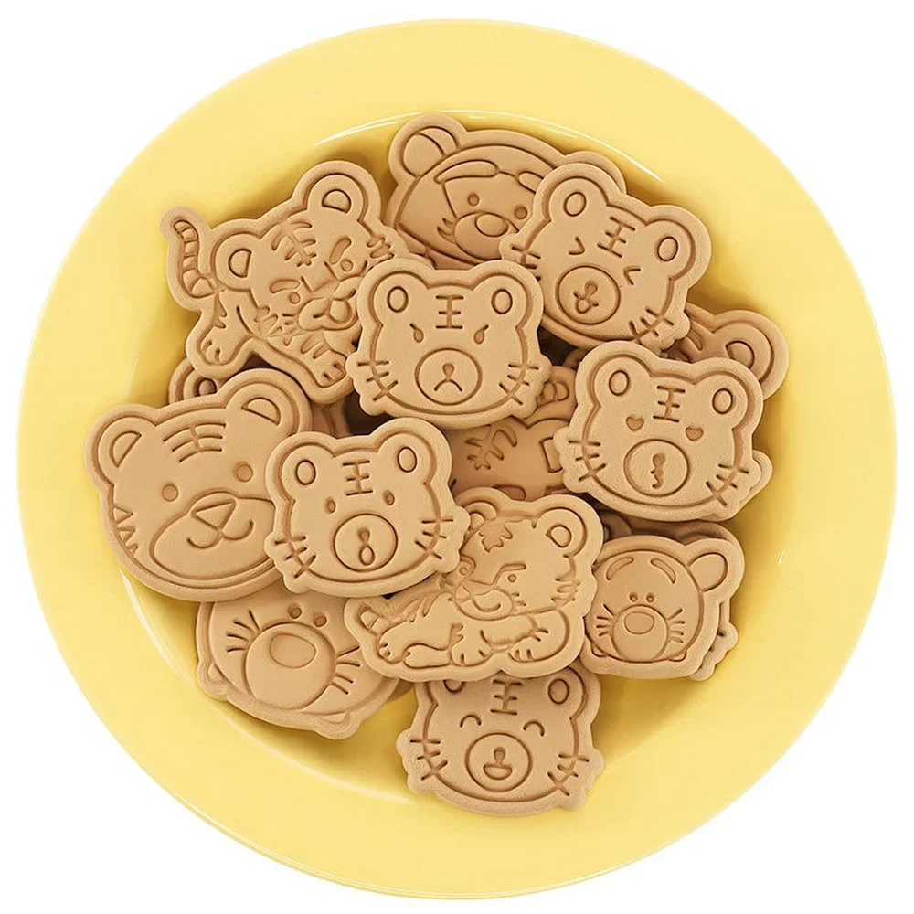 New Cartoon Tiger Shaped Cookie Embosser Cute Animals Biscuit Mold 3D Press Fondant Cookie Cutter Baking Cake Decorating Tools