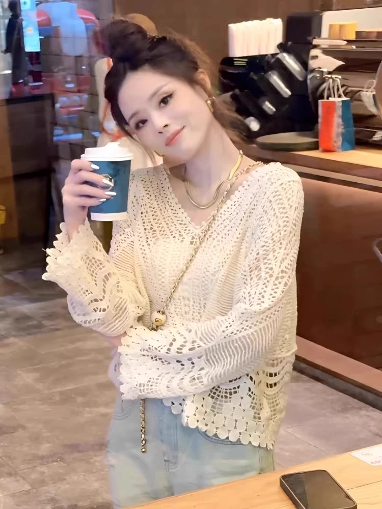 

Весенний вязаный топ с V-образным вырезом и ажурным дизайном, тонкий, с длинными рукавами, женская модная верхняя одежда, рубашка-накидка от солнца