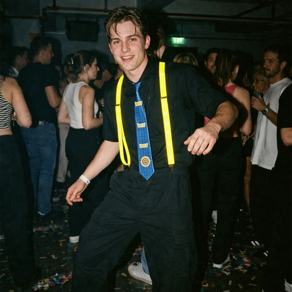 yバックライトアップサスペンダー明るいアクセサリーled女性用サスペンダーハンガーネオン衣装暗闇で光る男性用グローパンツベルトパーティー