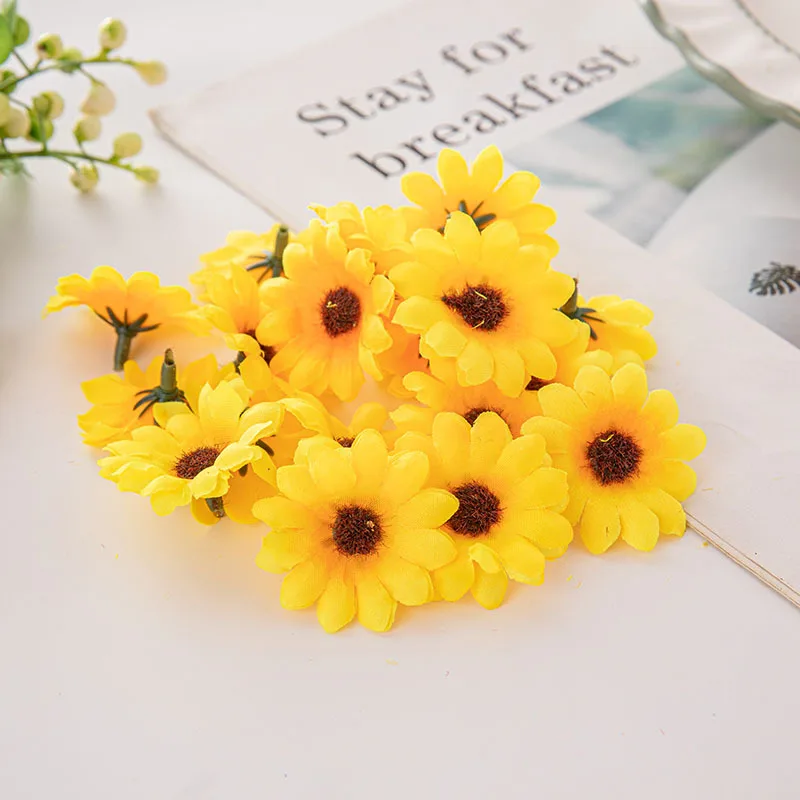 

New fashion small daisies 2 layers sunflower small sunflowers selling sunny flowers dance stage wedding decoration party pieces