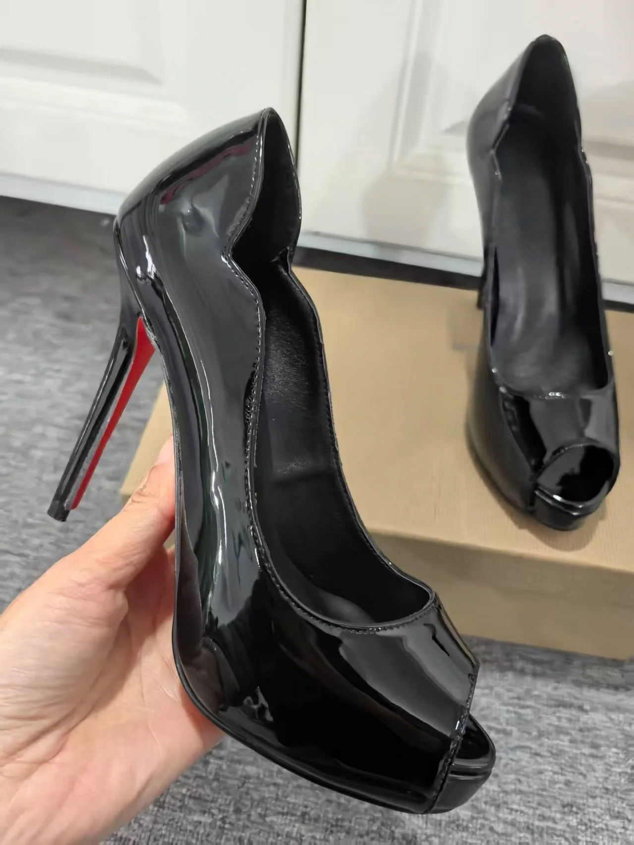

2025 Spring New Women Peep toe High Heel Sandals Stiletto Thick Bottom Slip-On Black Elegant Noble Banquet Dress Women's Shoes