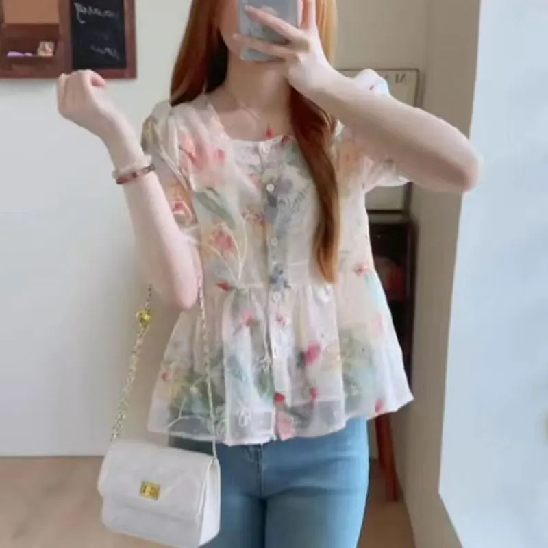 Weibliche Kleidung süße Blumen bedruckte Bluse Sommer Französisch Stil Kurzarm elegante quadratische Kragen Mode Einreiher Shirt