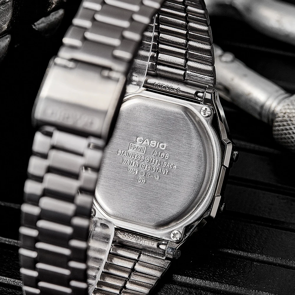 ساعة كاسيو للرجال موضة الأعمال تصميم رائع عرض تناظري حركة كوارتز مقاومة للماء A168WGG-