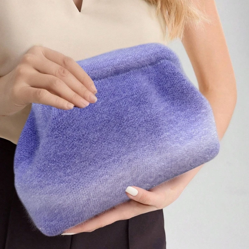 

Модная фиолетовая пушистая мягкая плюшевая сумка-клатч для женщин, стильный дизайн с застежкой-клипсой, для свиданий, свадеб и банкетов