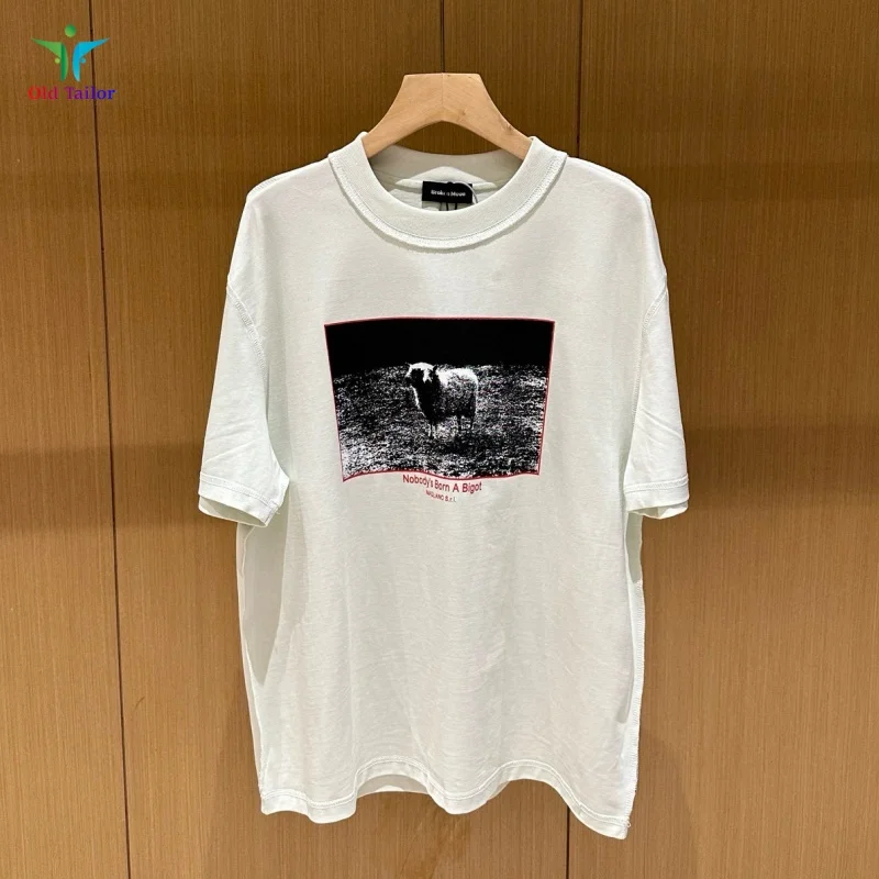 

Latest Summer BROKEN MOON 25SS Sheep Vintage Clone Sheep Reverse Design Men and Women Fashion T-shirt