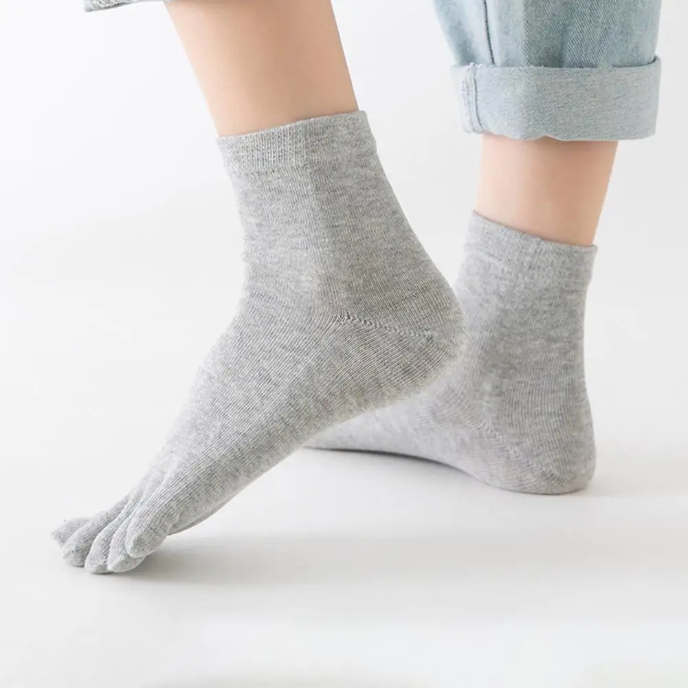 Chaussettes pour femmes, 1 paire, couleur unie, antidérapantes, sans odeur, à cinq doigts, pour un usage quotidien