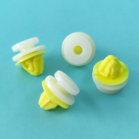30/50Pcs 7703077250 For Renault Clio Megane ScenicTwingo Car Fastener Clips Interior Trim Panel Door Card Clips Part Number