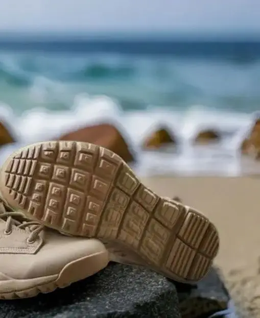 

2025 New Men's and Women's Outdoor Hiking Shoes High Quality Comfortable Sneakers Wear-resistant Non-slip Hiking Shoes