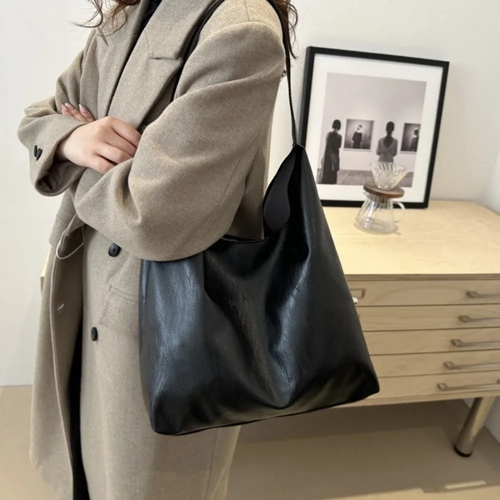 

Classic Leather Soft PU Shoulder Bag Large Capacity Magnetic Button Women Handbag Crossbody Bag Solid Color Underarm Bag Work