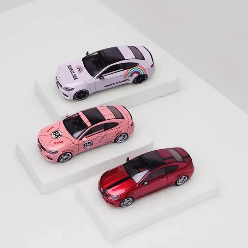 

Howie Model HM Diecast Alloy 1:64 Scale C63s W205 Hardtop Edition Car Model Ornament Souvenir Display Collection Hobby Gift