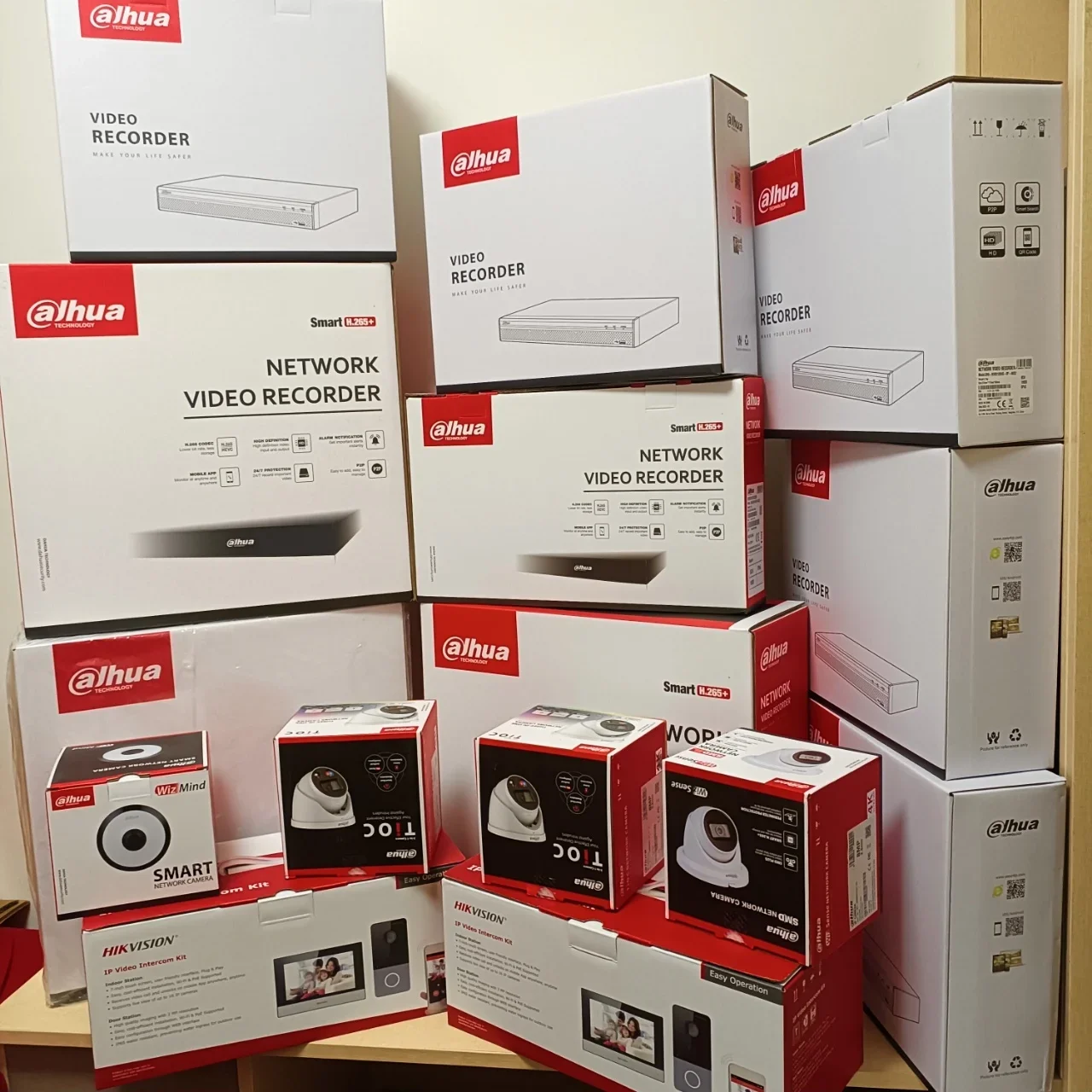 Original IPC-HFW2449T-ZAS-IL 4MP Smart Dual Light Vari-focal Bullet WizSense Network Camera IP67 IK10 Protection