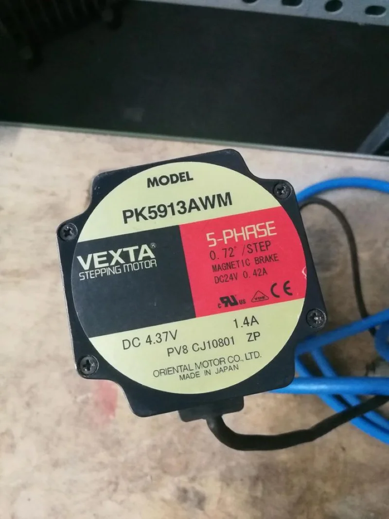 One New Vexta Oriental Motor PK5913AWM 5 Phase Stepping Motor Model