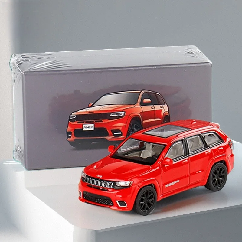 1:64 جيب جراند شيروكي، نموذج سيارة مصنوع من خليط معدني مصبوب، لعبة للأولاد، مجموعة عناصر العرض، هدية العيد.