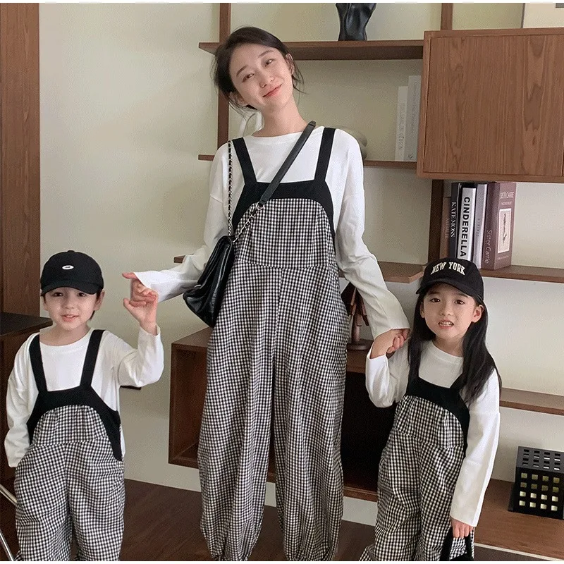 Matching Family Outfits Plaid Overalls 2023 Spring Autumn New Fashionable Casual Simple Suspender Pants Mother Kids Clothes