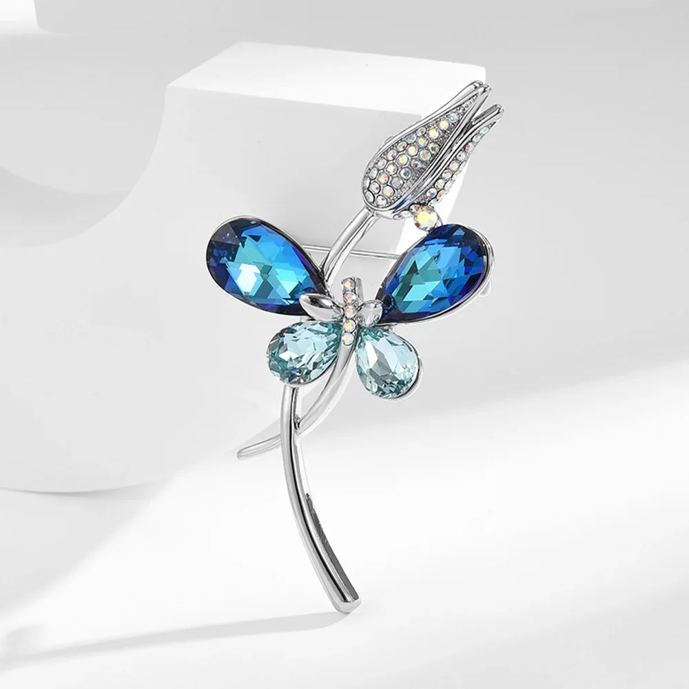 Dielianhua Brooch, New Chinese Style, High-end Temperament, Suit Accessories, Crystal Pin, Niche Design, Party Coat Accessories