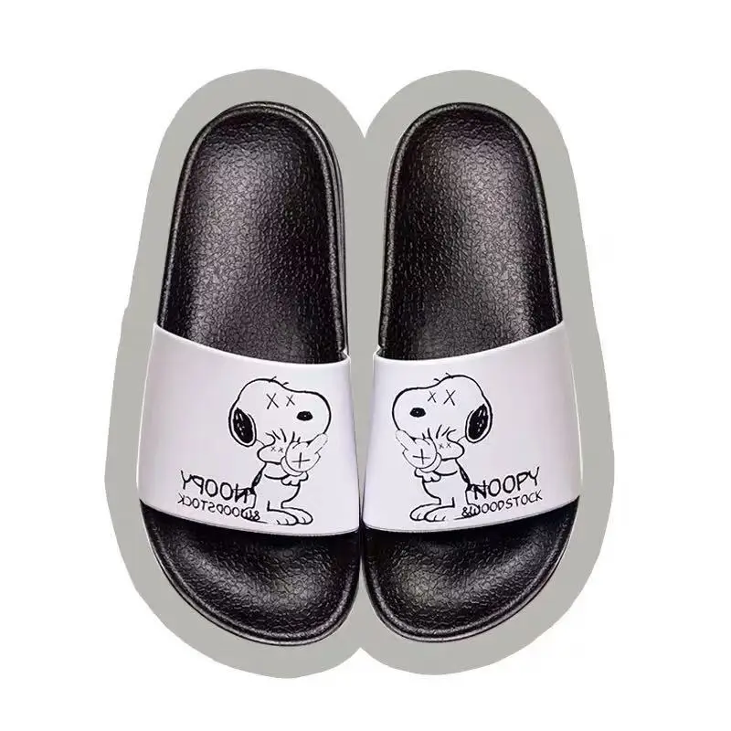 real photos 2025 summer new plus big size Couple Home Female Snoopy cartoon Cute fashion white and black women man Slippers
