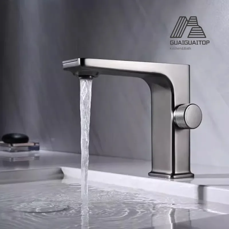 Rubinetto per lavabo in lega di alluminio di magnesio Display della temperatura rubinetto per cucina da bagno intelligente accessori per il bagno