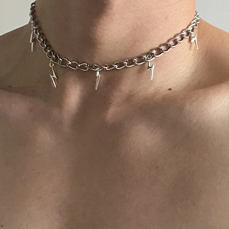 Punk Hip Hop Metal Rivet Pointed Choker Necklace for Women Men