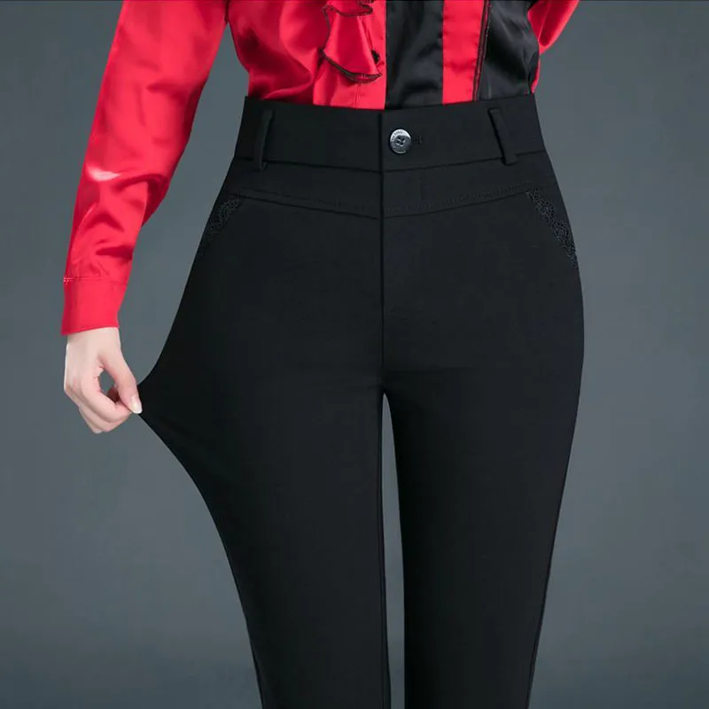 Рисунок 4 - Брюки женские прямые на молнии