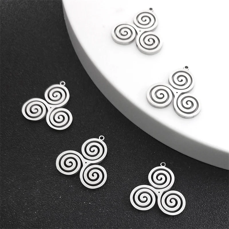 Witch Triskele Trinity Stainless Steel Hollow Charms Pendants For DIY Earring Necklace Jewelry Making Findings Accessories