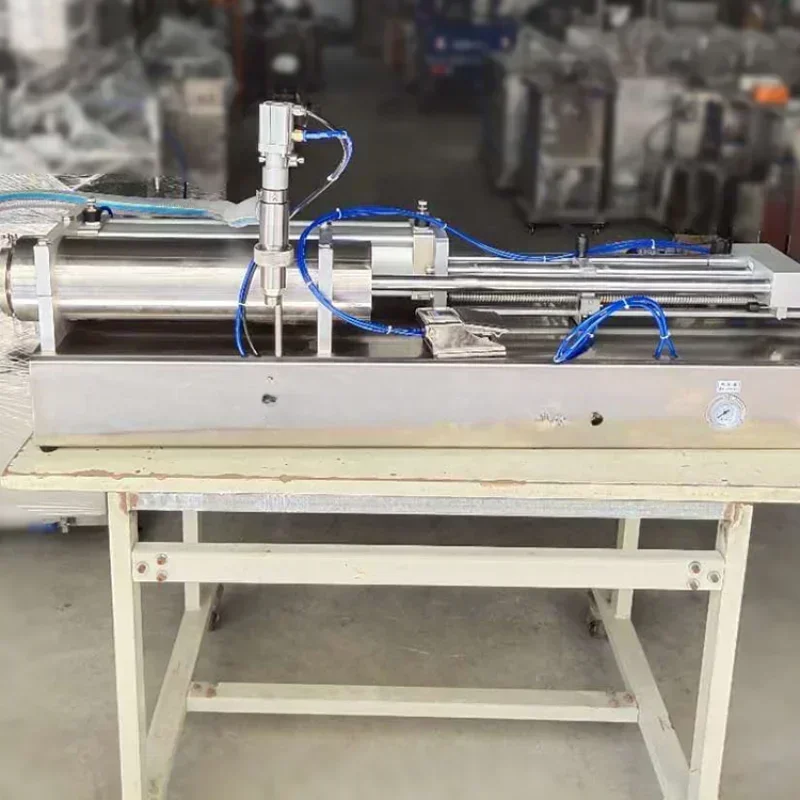 

Small Portable Tabletop Liquid Filling Machine Scale Bottling Cosmetic And Capping Size 500 Ml Filler Soap Squeeze Bottle