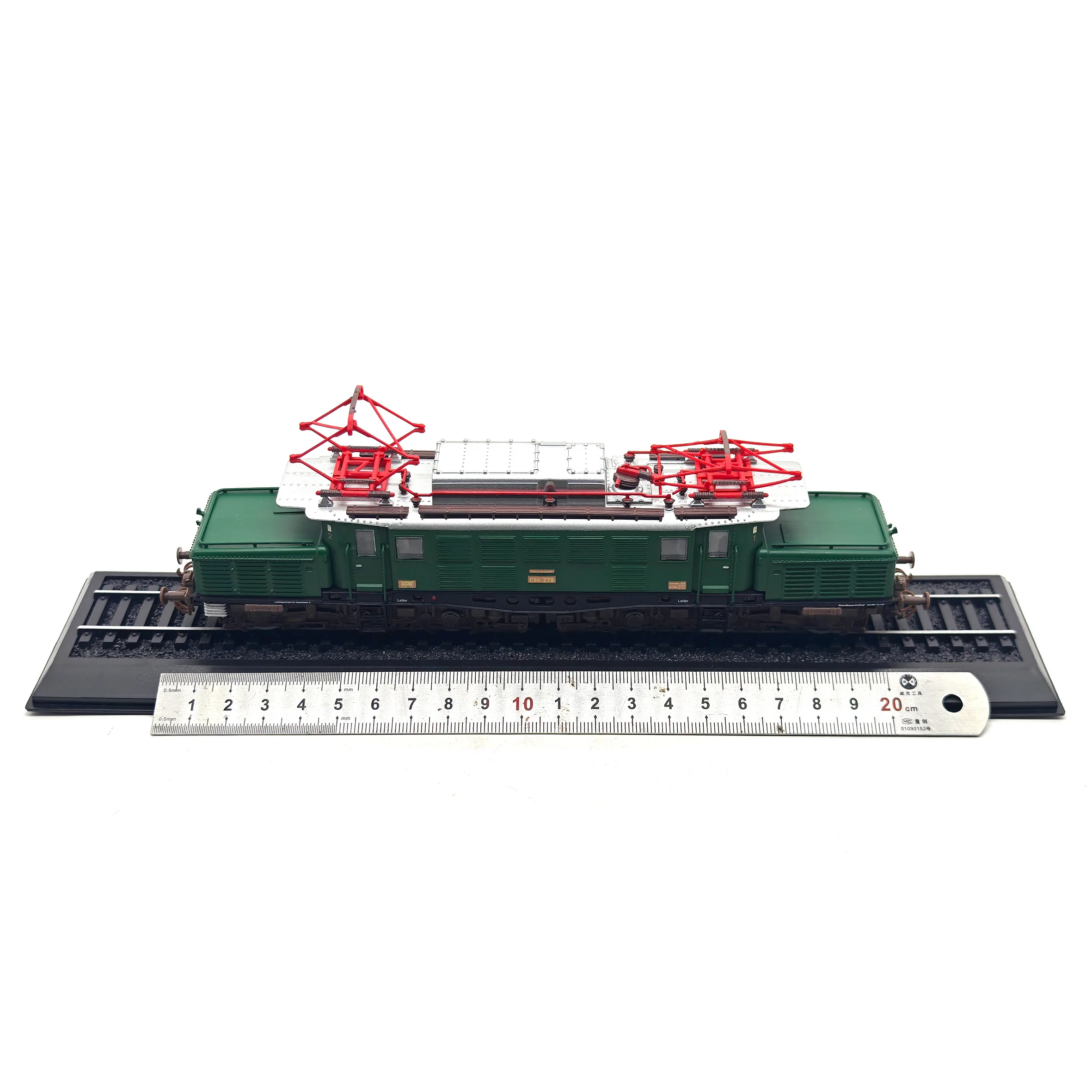 Spot 1: 87 E 94 279 (1955) train model static finished model (out of print)