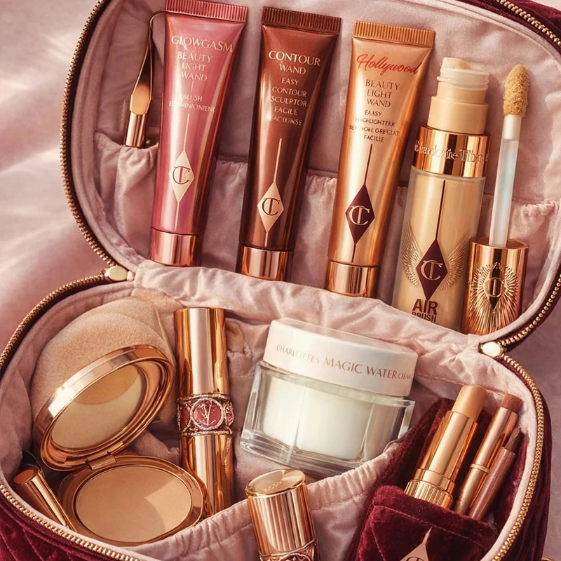 Meilleures ventes CT : Gloss à lèvres hydratant, Rouge à lèvres, Fond de teint cushion, Poudre fixante, Enlumineur, Fard à joues, Essence de soin, Kits de maquillage