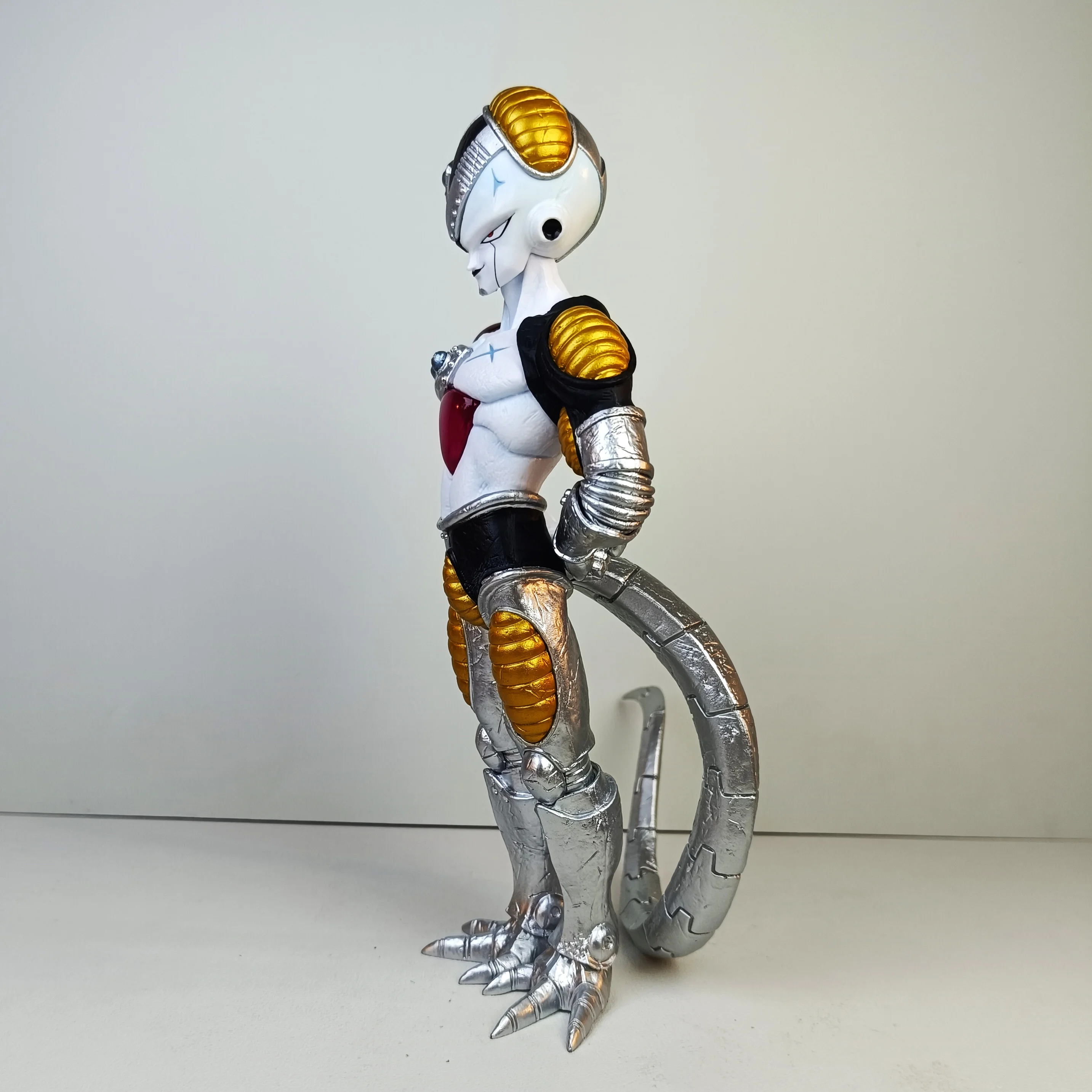 Model Kit Frieza - ฟิกเกอร์อนิเมะดราก้อนบอล 2026 ขนาด 21.5 ซม. ฟรีเซอร์
