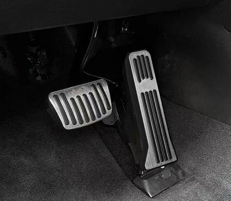 صالح تويوتا يارس كروس 2020 2021 2022 2023 2024 سيارة الغاز الوقود مسرع بدال فرامل غطاء عدم الانزلاق وسادة اكسسوارات السيارات التصميم #3