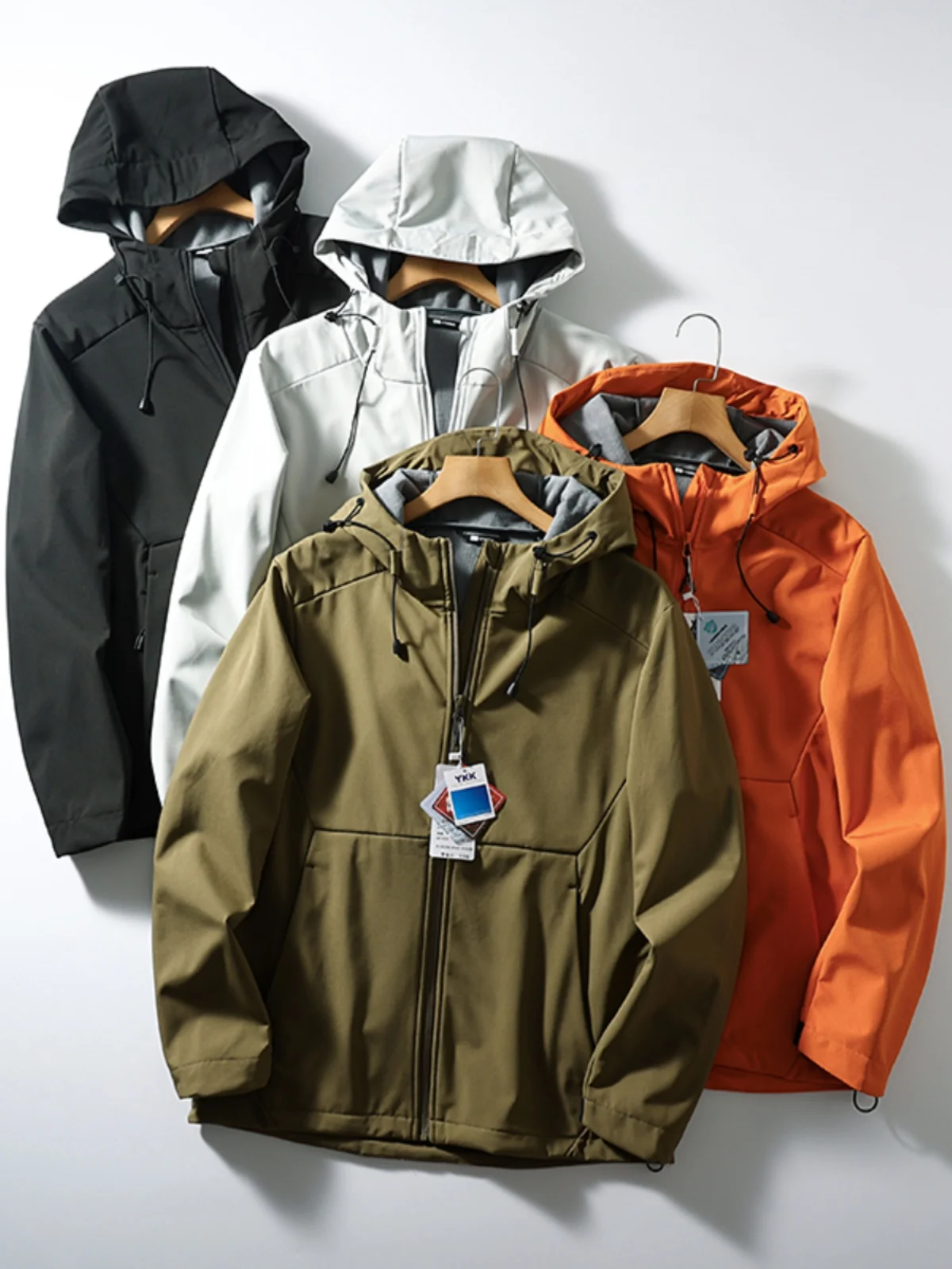 

Водонепроницаемая уличная куртка Softshell с капюшоном, на флисовой подкладке, ветрозащитная, устойчивая к разрывам, осенне-зимняя, для пар, на молнии