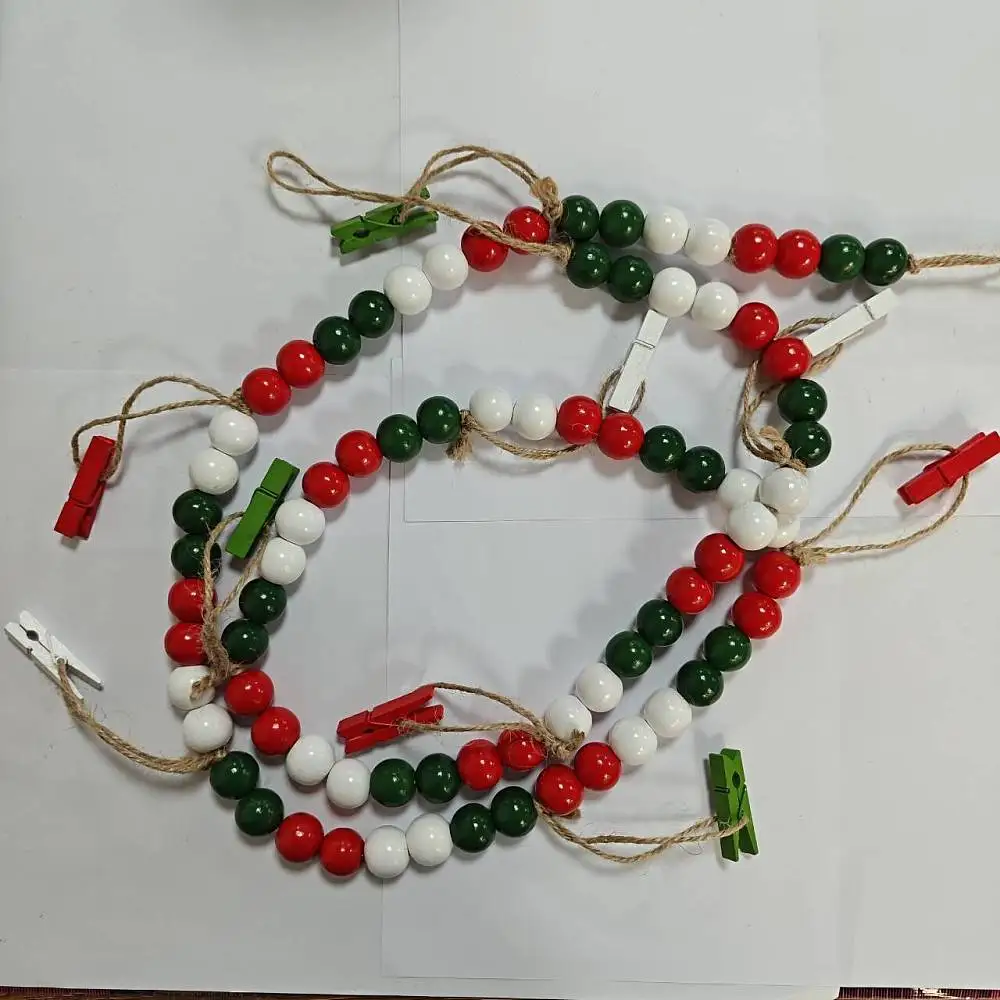 1 Pc Hanging Photo Display with 9 Clips Christmas Wooden Bead Garland Boho Style Collage Picture Frame for Ticket Note Photo