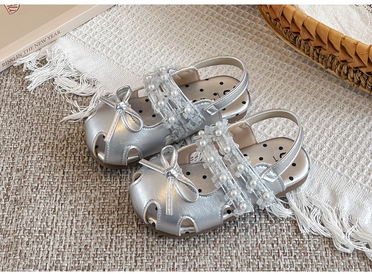 Mädchen-Sandalen mit Schleifen, Prinzessinnen-Strandschuhe, Ausgehöhlte Design, Sommer 2026 Neu, Kinder-Freizeitschuhe im koreanischen Stil, Süß – Detail 6