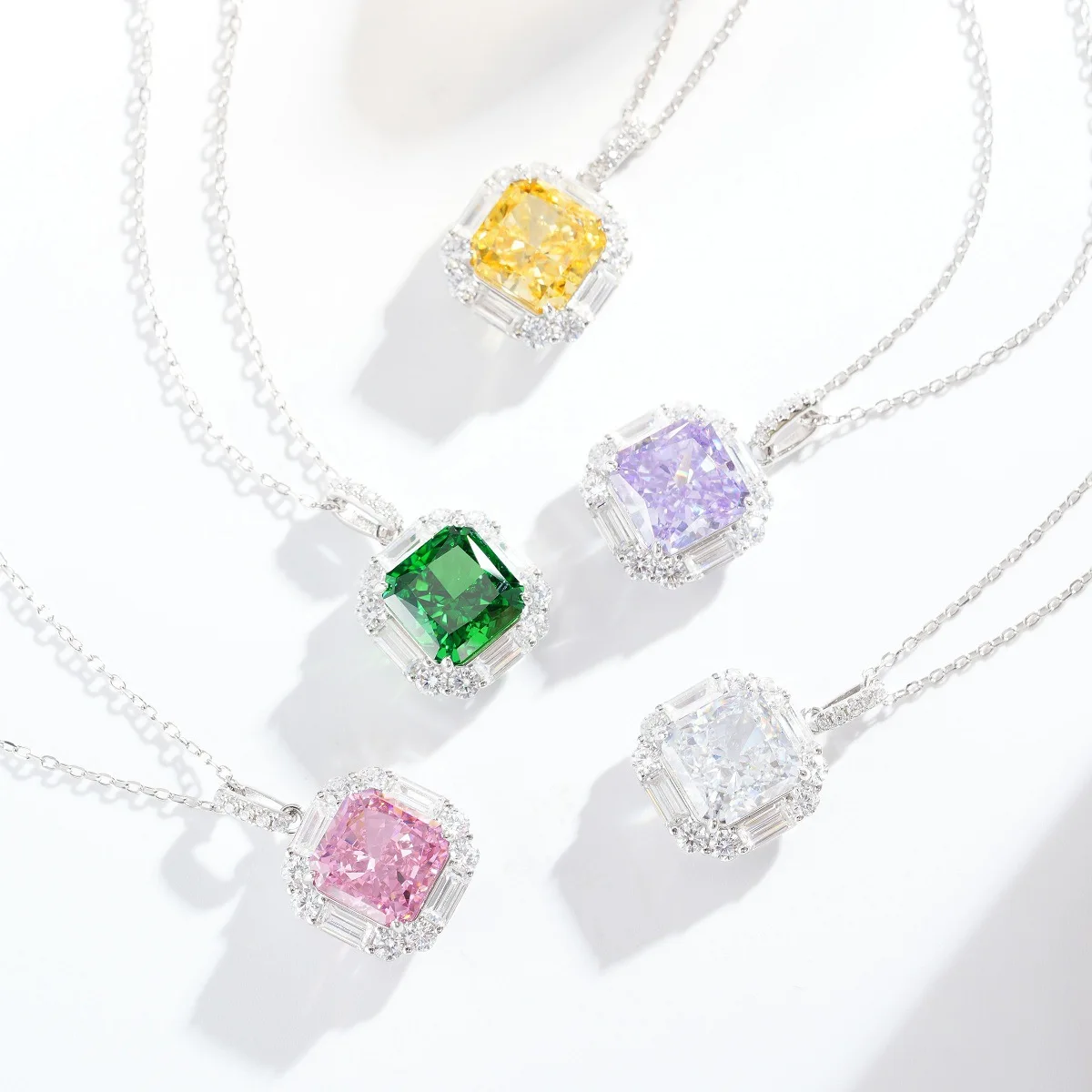 

Серебряное колье S925 с подвеской в форме ледяного цветка и высокоуглеродистым бриллиантом огранки Radiant, цепочка на ключицу, женские роскошные украшения