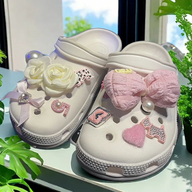 Conjunto completo de gran oferta, abalorios para zapatos con agujeros DIY para cinta de Ballet, dijes desmontables, calidad de diseñador, decoración de calzado para jardín, regalo para niña