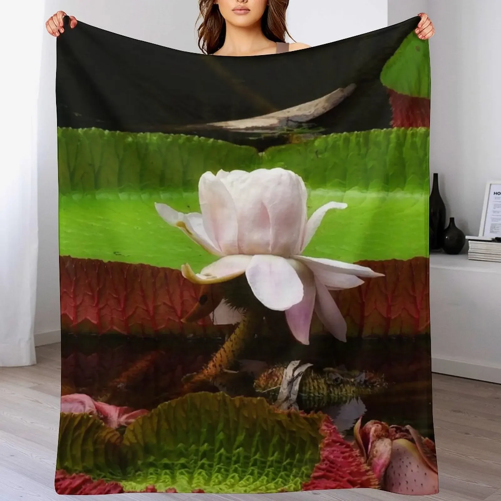 

The Centerpiece Throw Blanket Stylish Decor Blanket Gift for Friends Roommate