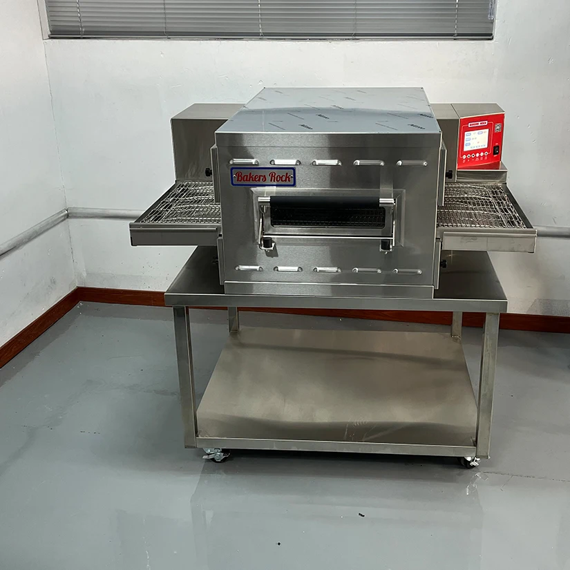 220 Voltage Medium Conveyor Pizza Oven 300 Degree 