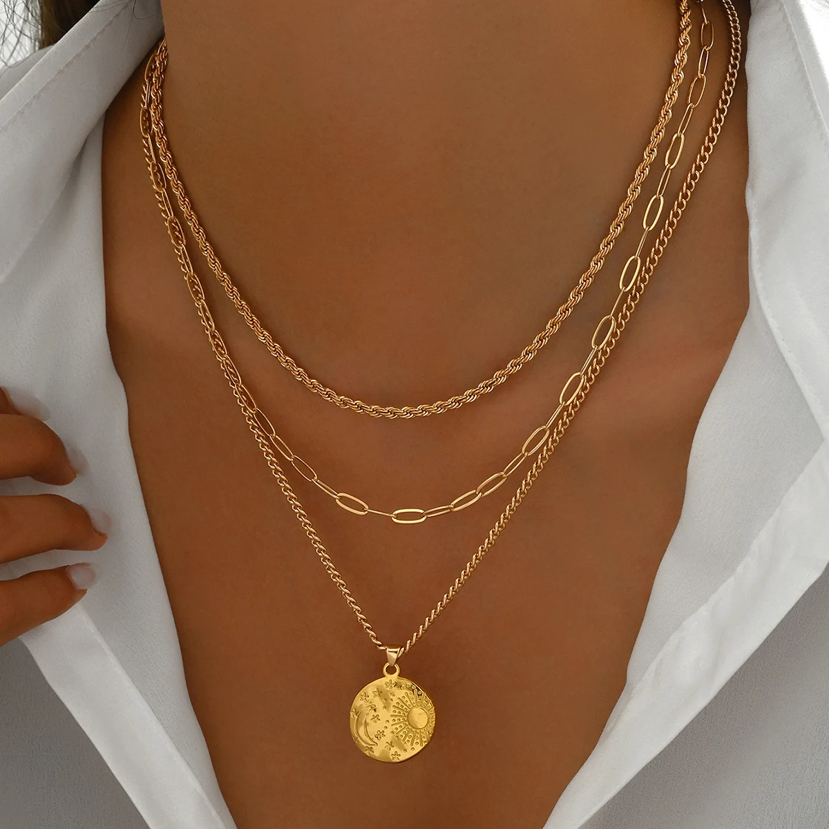 Minimal 3 Layer Stackable Necklaces Women Twisted Rope Paperclip Chain Sun Moon Coin Pendant Gold Silver Daily Wear Jewelry