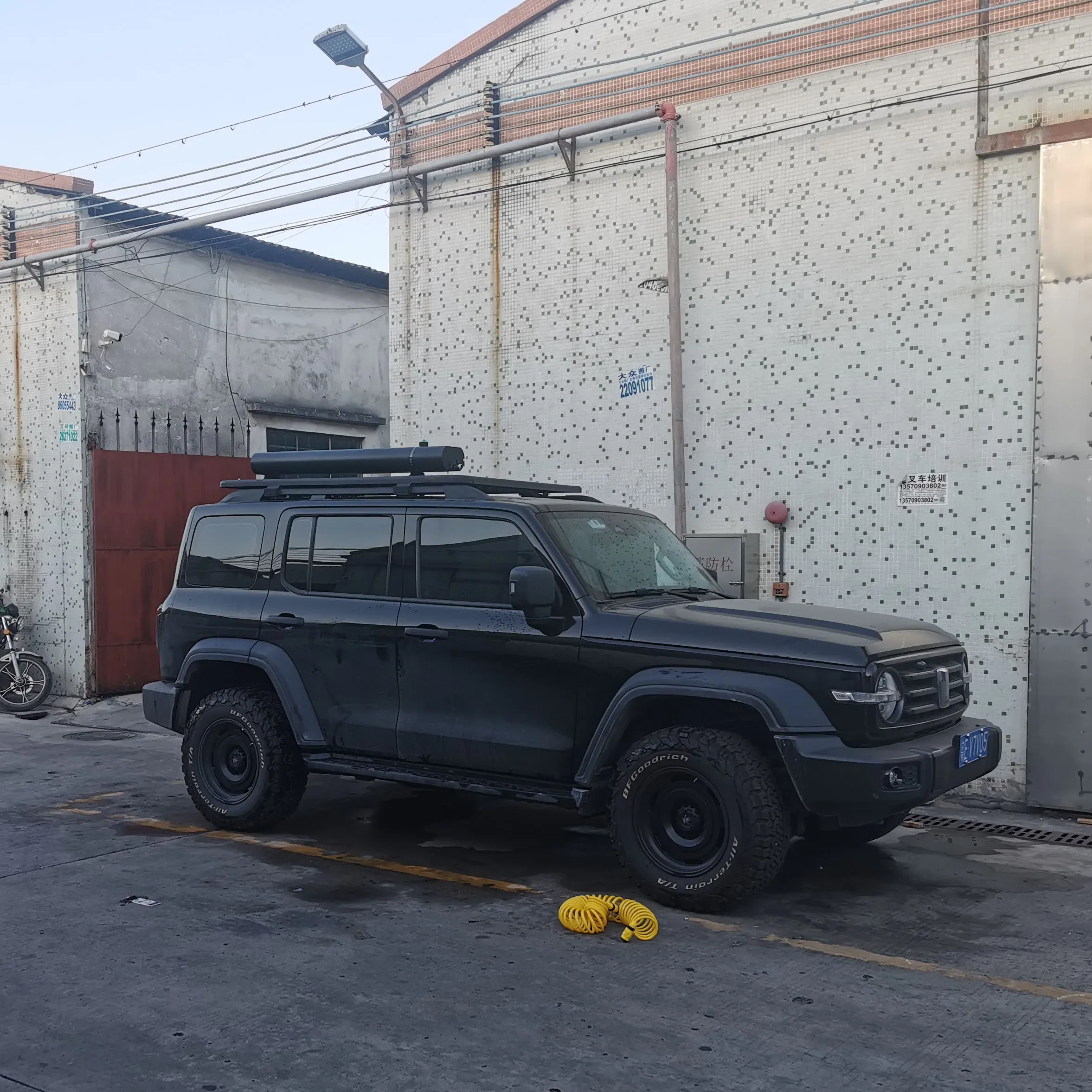 Tanque de água superior do telhado do carro de alumínio com 30l capacidade com sprinkler de alta pressão tanque de armazenamento de água do carro de acampamento ao ar livre