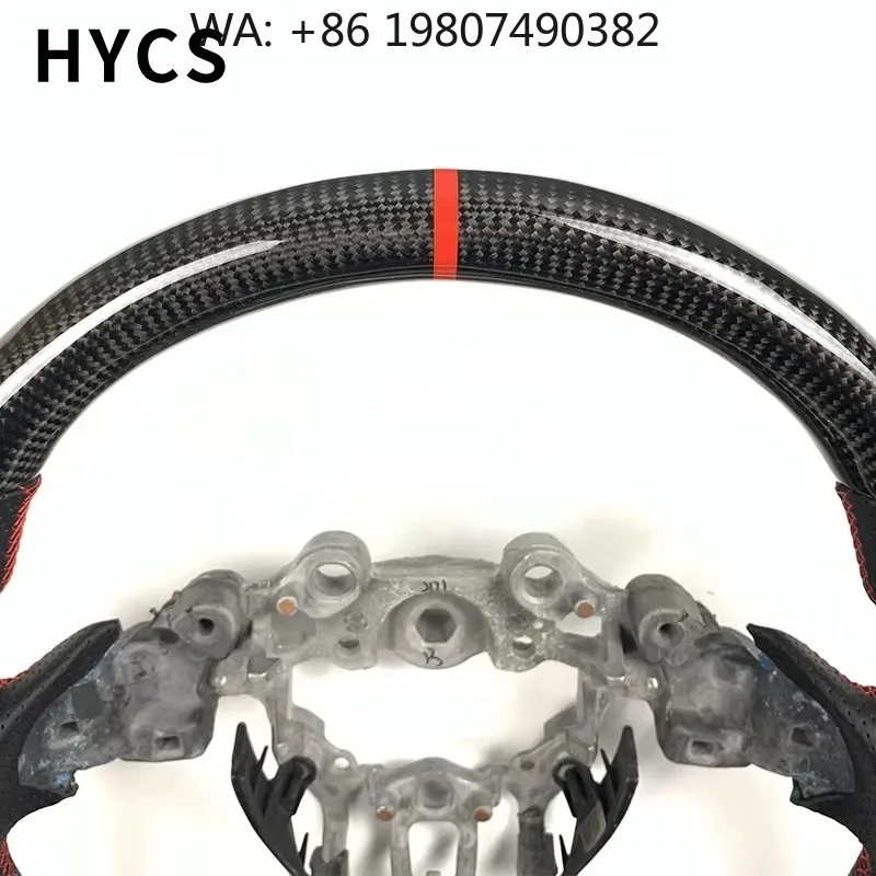Volante de Couro Perfurado em Fibra de Carbono, Ideal para Carros de Porte Médio, Acessórios de Tuning de Interior Automotivo de Alta Qualidade