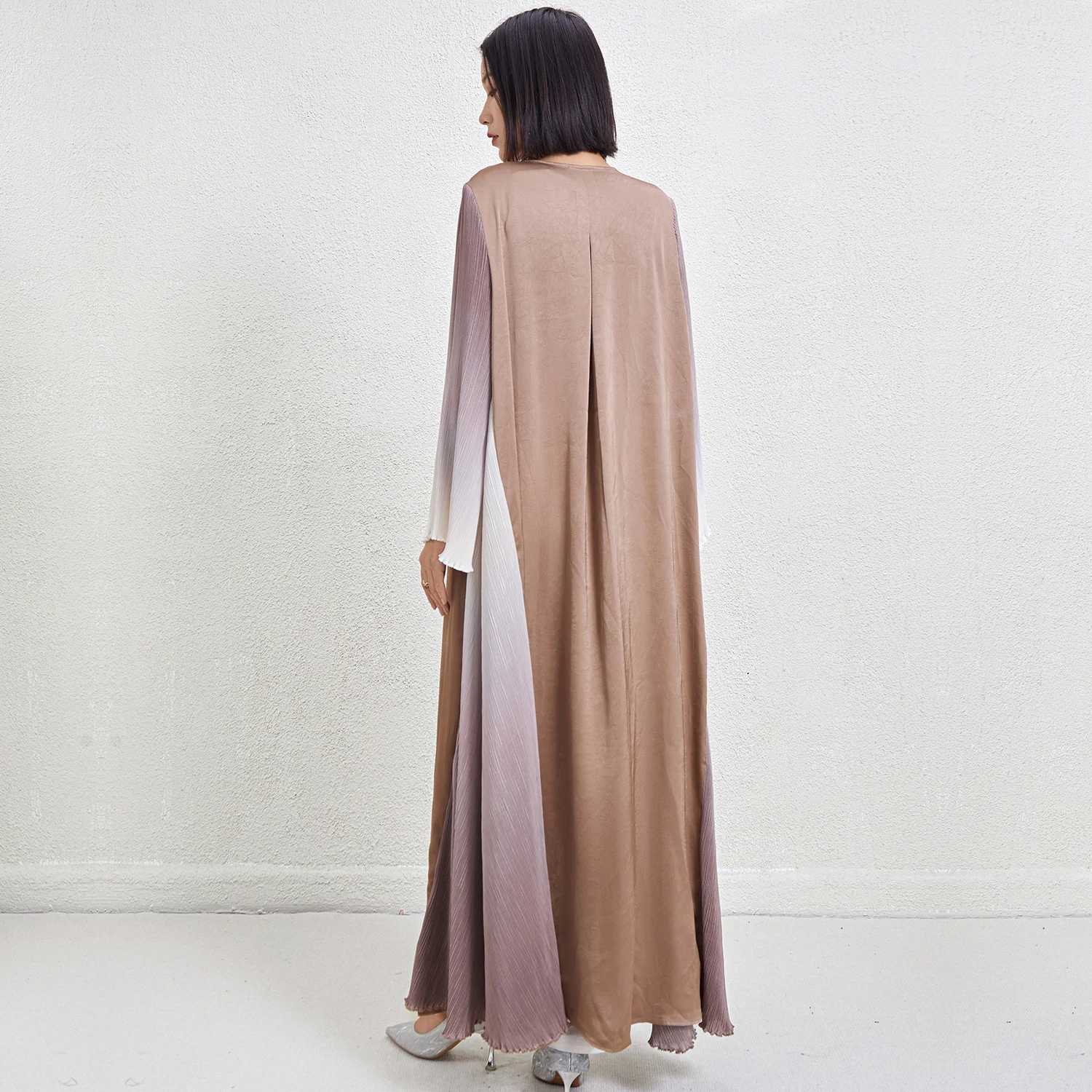 2024 Pleated Robe Women New Fashion Abaya Dubai Muslim Dress Windbreaker Coat Gradient Color Casual Abaya