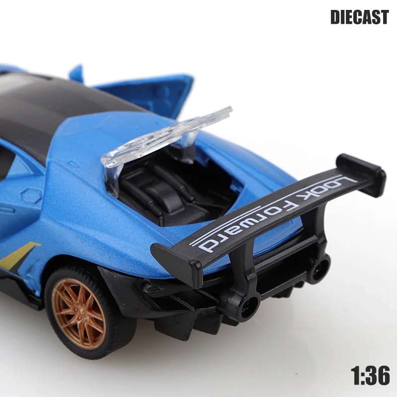 سيارة سباق SVJ من سبيكة 1.36 مع أكياس، سيارة لعبة سحب للخلف، لعبة أطفال رائعة، لعبة سحب للخلف من سبيكة السباق