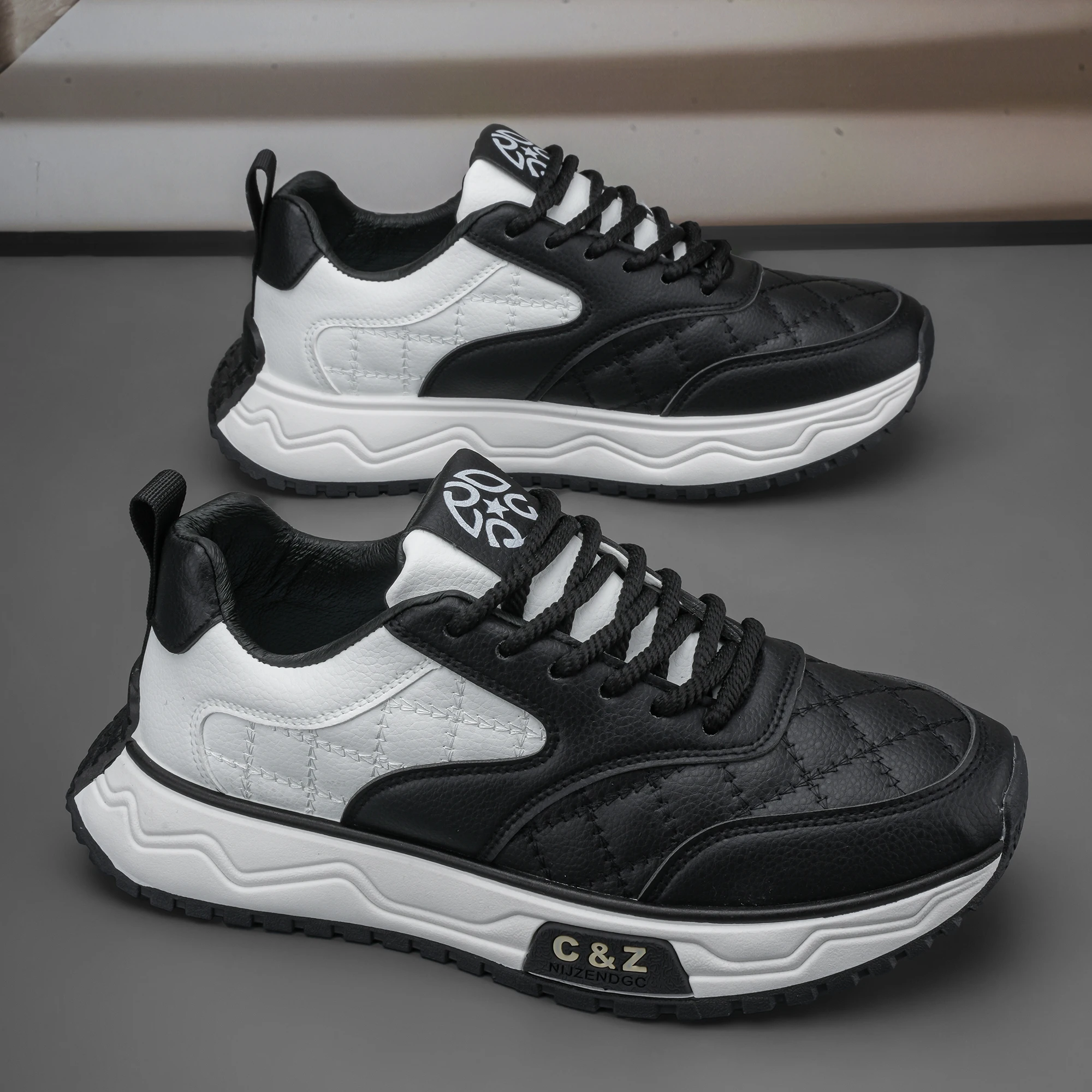 

Men's Outdoor Lightweight Athletic Running Shoes