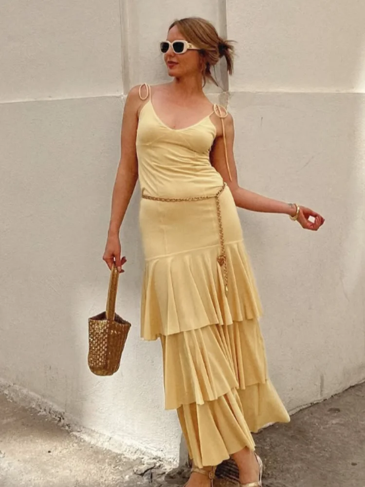 

2025 Fashion Yellow Ruffles Slim Maxi Dress Women Fashion Sleevelss V-neck Backless Slim Fit Sling Robe Lady Holiday Street Wear
