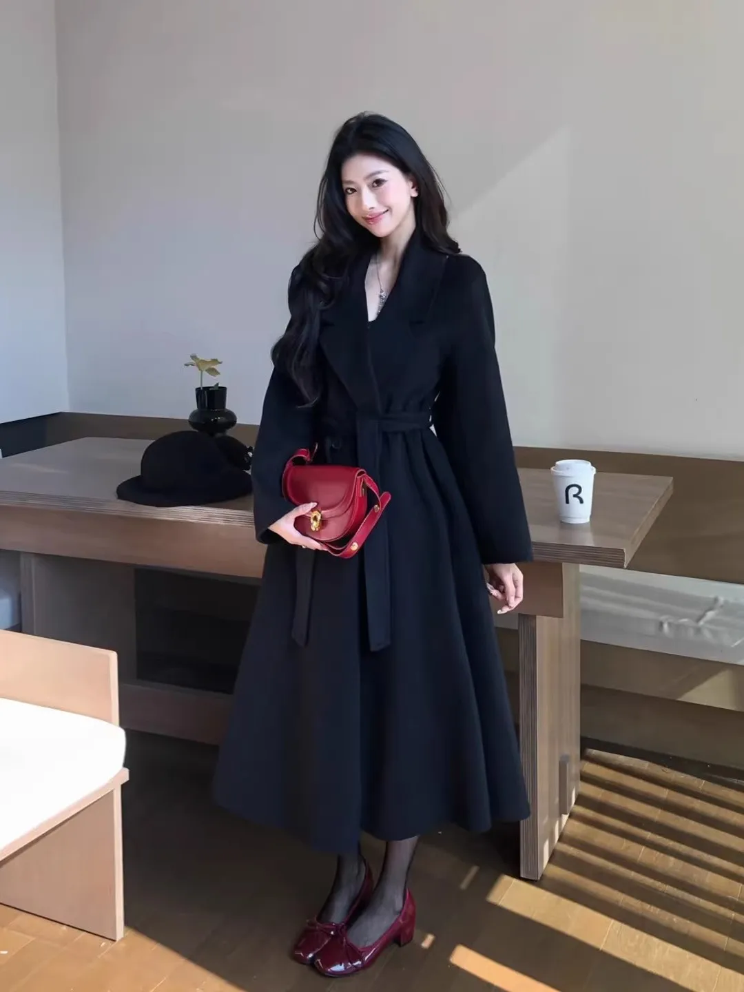 

Двустороннее длинное пальто в корейском стиле для женщин, модное, для повседневной носки, с поясом, черное, шерстяное, верхняя одежда