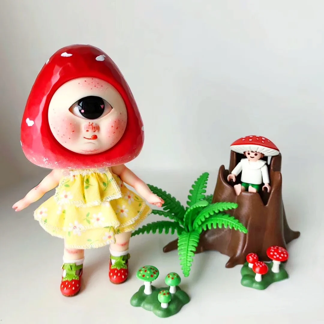 

Big Face Eye Field Mushrooms Head Baby BJD Doll Red Head Big Eyes Face Expression Girl Figure Toy Customized Doll Designer