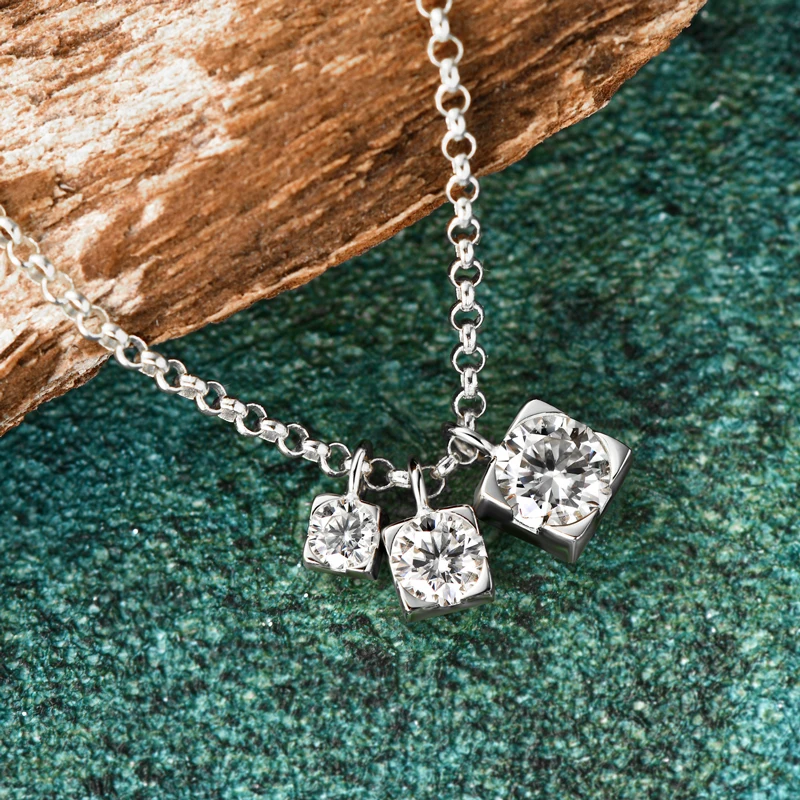 

AINUOSHI 925 Sterling Silver Necklace Classic Trendy Three Stone Round Cut Moissanite Necklaces For Women Delicate Daily Jewelry