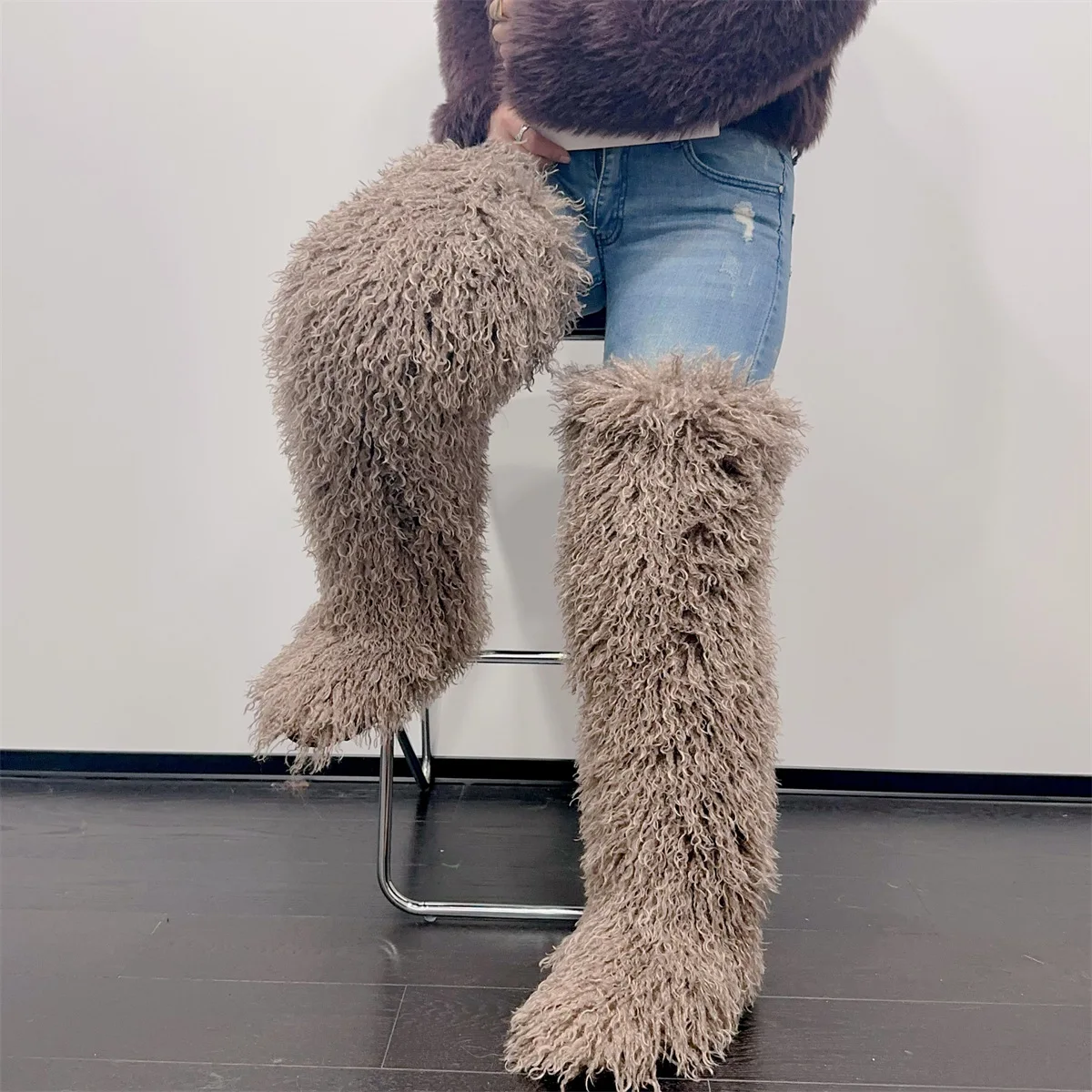 

72cm Faux Women Fluffy Fur High Tube Snow Boots Long Fur Mongolian Wool Boots Over the Knee High Boots Snow Boots