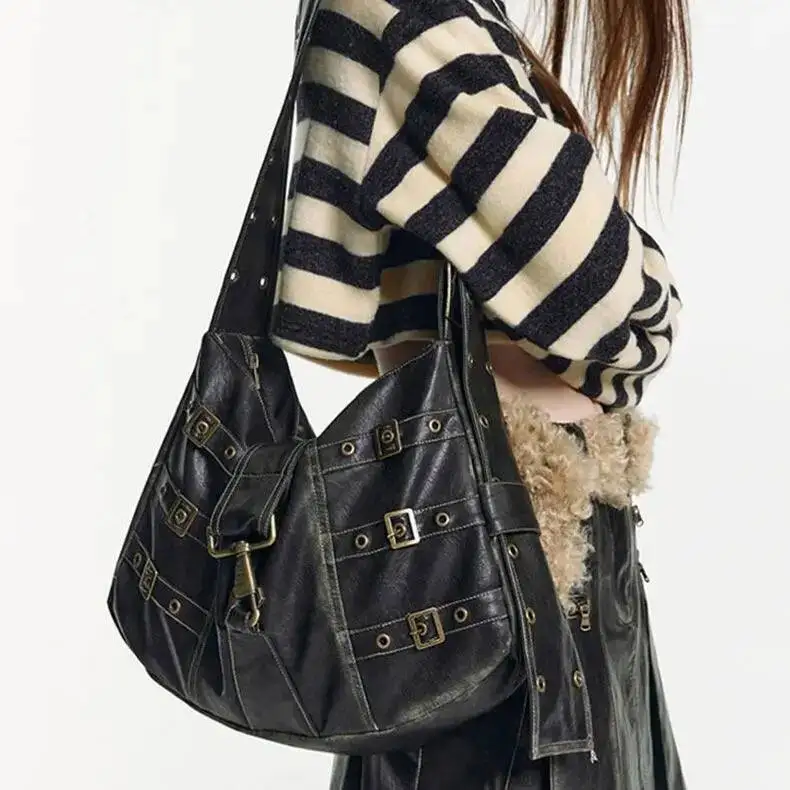 Bloom Vintage Rivet Black Handbag Women Y2k Grunge Leather Chic Large Capacity Tote Female Retro Casual Shoulder Bag Bolso