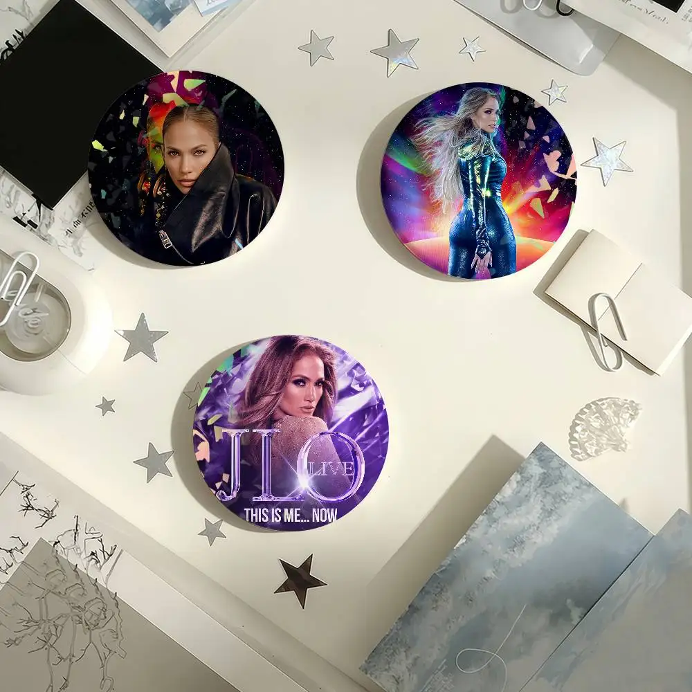 Cantante Jennifer Lopez soporte de rendimiento insignia láser pines creativos broche para bolsa ropa sombrero decoración regalos Fans coleccionar